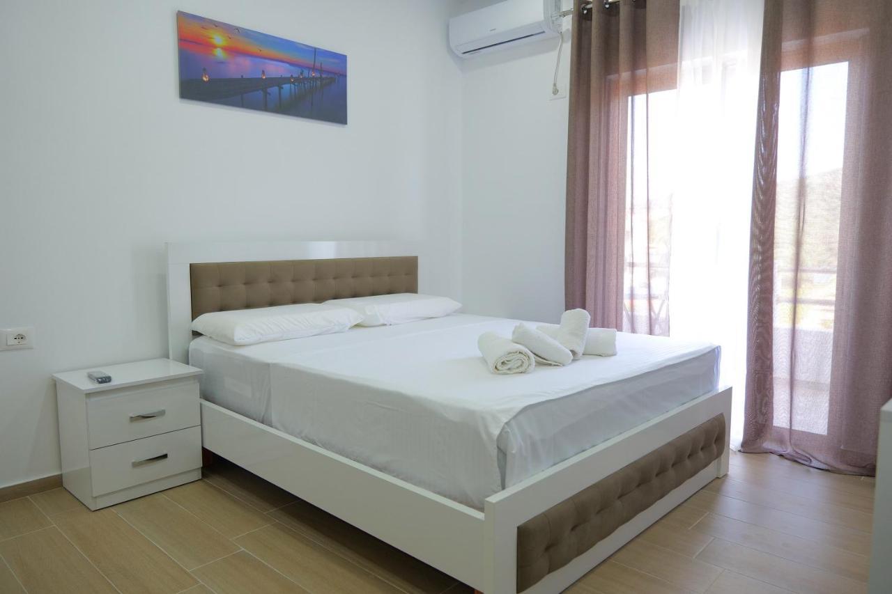 Iljo Apartments Ксаміл Екстер'єр фото