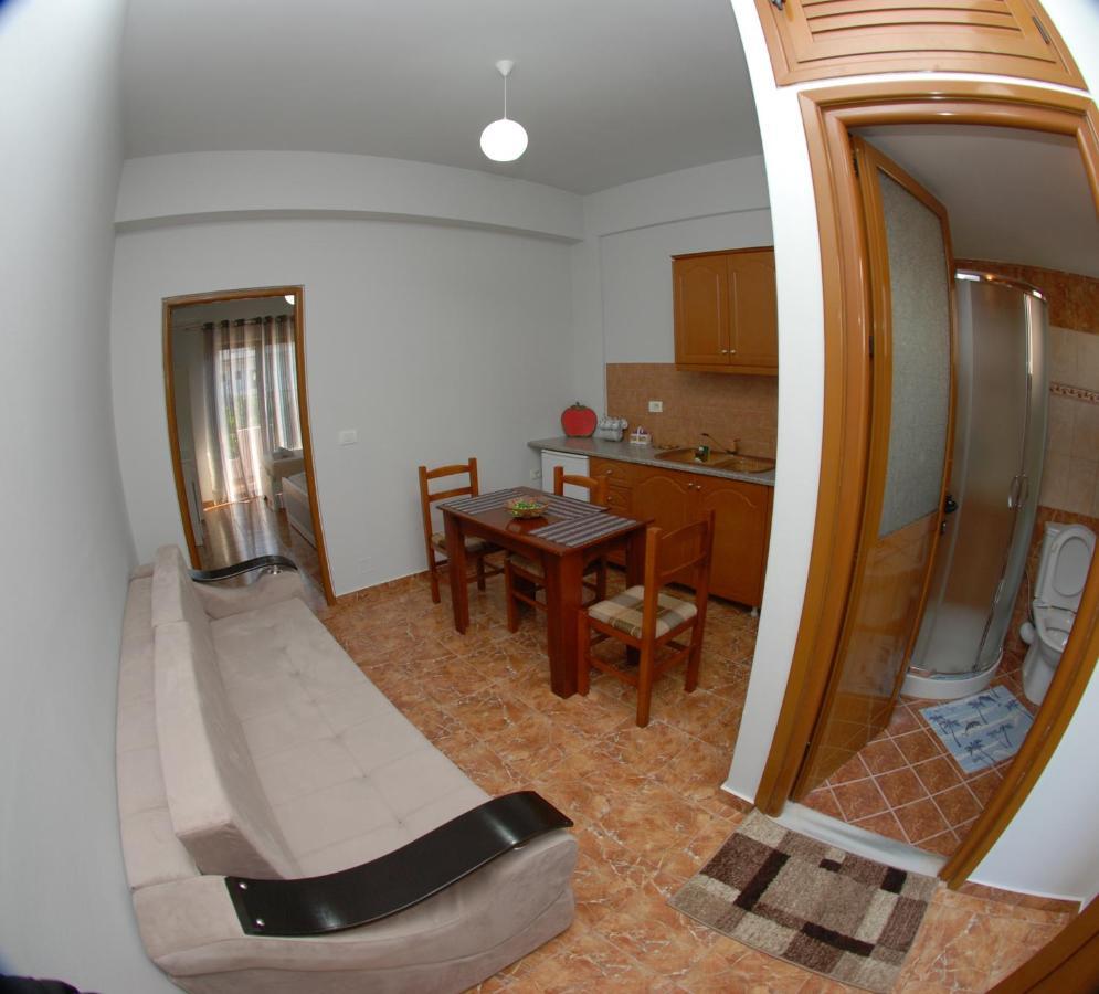 Iljo Apartments Ксаміл Екстер'єр фото